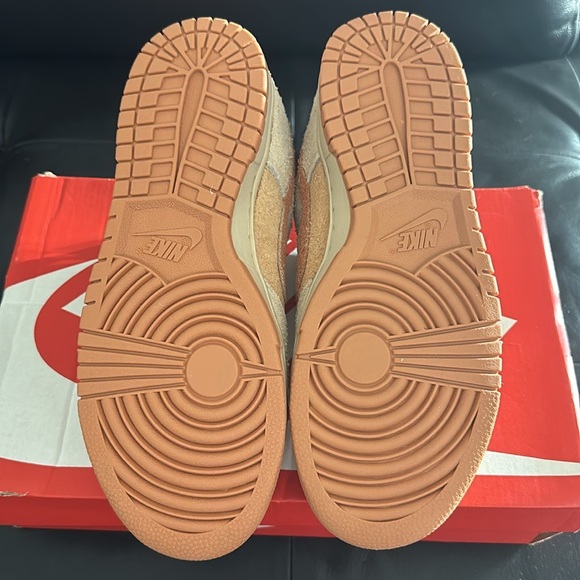 Brand new Nike dunk low men’s size 10, and men’s size 9 1/2 and a 7 - Picture 6 of 6